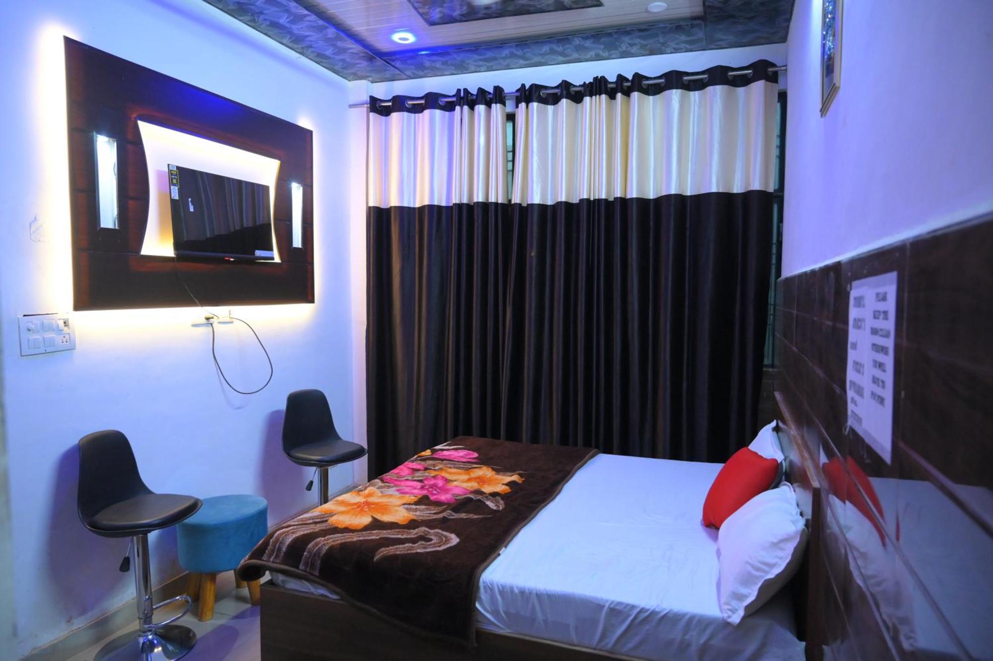 Hotel Starlight Мірут Екстер'єр фото